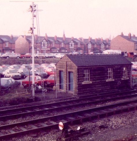 Tall signal mast at Hale in 1984