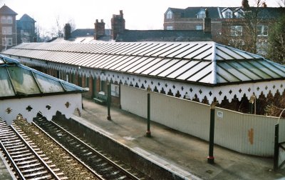 Photo of Hale station canopy from above