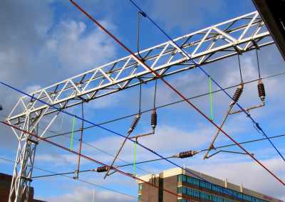 Typical 25kV catenary suspension