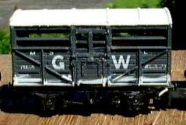 Peco cattle van with upper doors modified to represent the GWR standard design