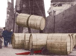 Photo Landing 'hogsheads' of tobacco in London docks'