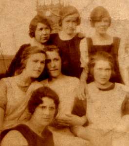 Photo of factory girls