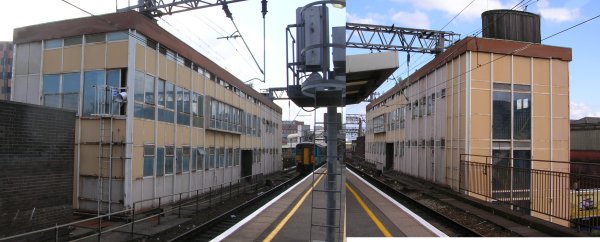 Photo of former Manchester Picadilly Signal Box